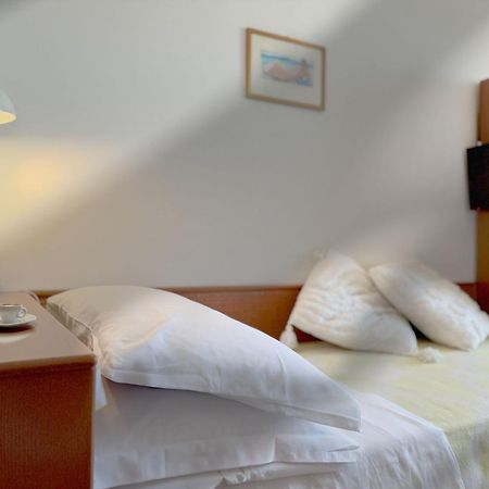 Hotel Ulisse Ischia Bagian luar foto