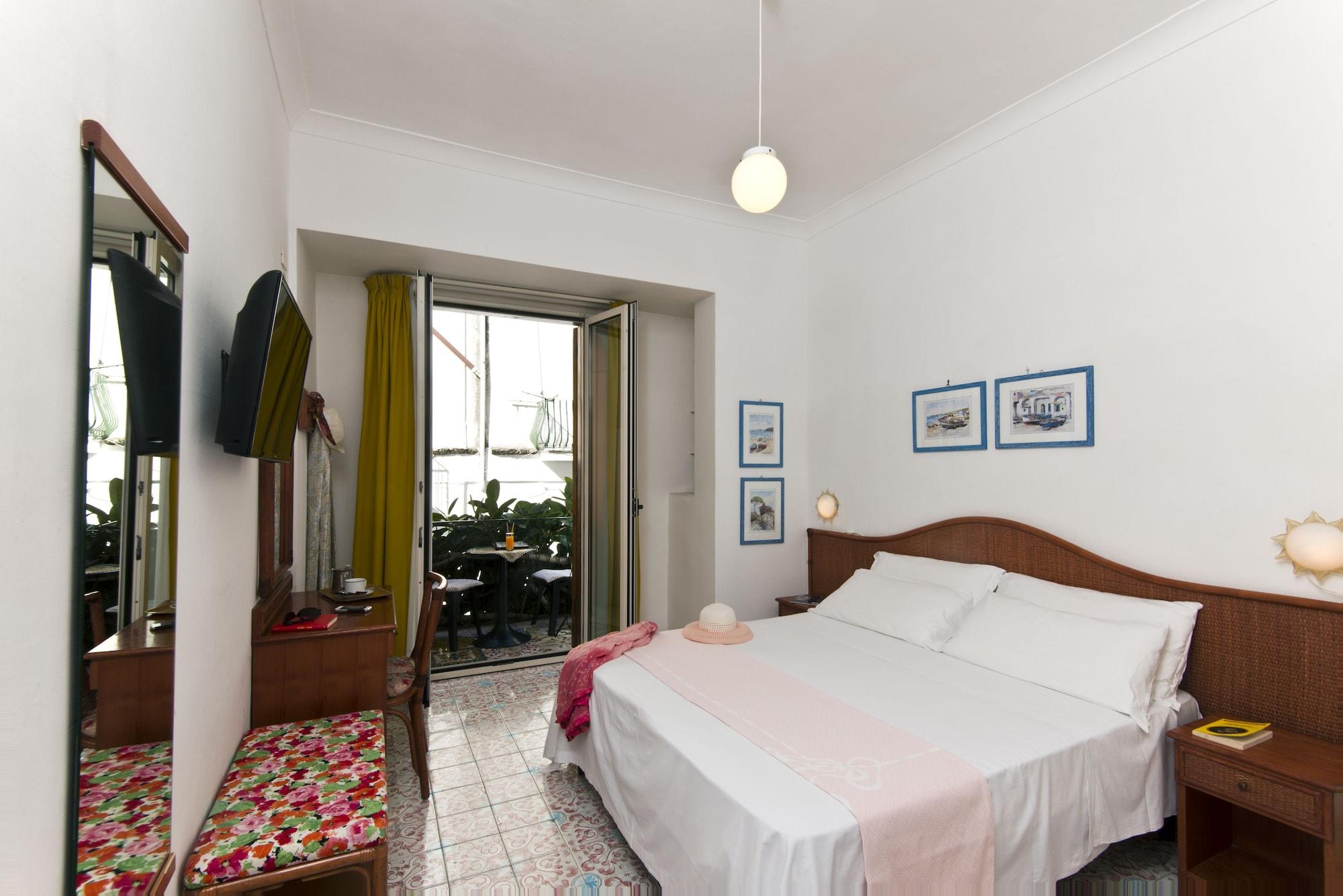 Hotel Ulisse Ischia Bagian luar foto